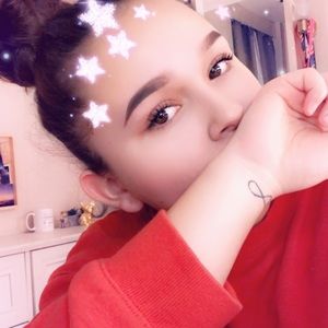 Meet your Posher, Katelynn